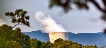 Tour aérofrigérante de la centrale nucléaire de Cruas Meysse